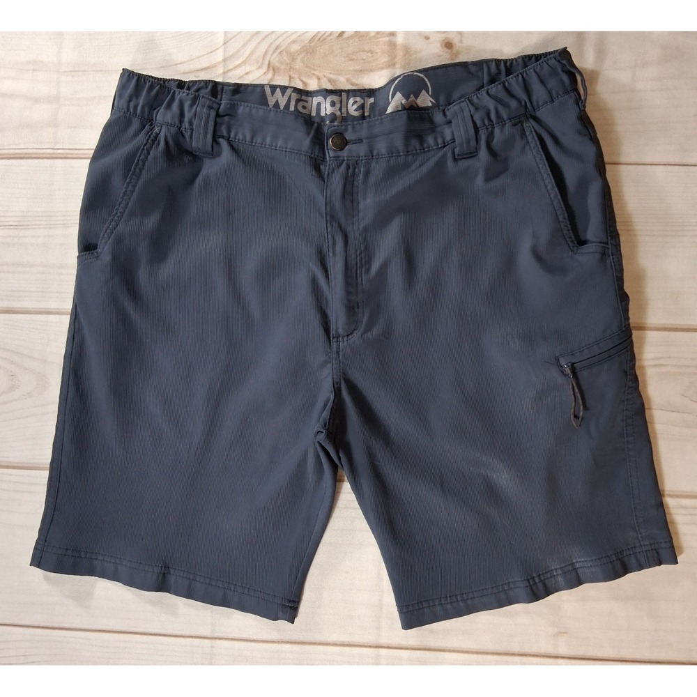 Wrangler Outdoor ATG Cargo Outdoor Utility Shorts Men's Sz 38 Steel Gray Stretch